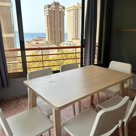 Sea View Apts Anna 9a بينايدورم